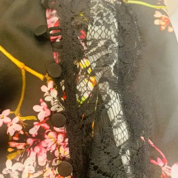 Victoria’s Secret satin skirt with lace and side buttons - Picture 3 of 4